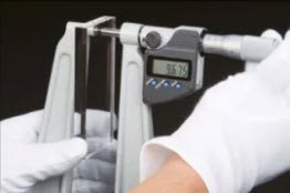 Mitutoyo Digital Sheet Metal Micrometer IP65 Inch/Metric, 0-25mm/0-1", Flat Anvil/Spindle 389-351-30