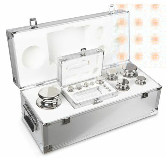 Kern 314-096 E2 Weight Sets 1g - 10kg in a lined plastic case Cylindrical shape, polished stainless steel Dust-brush, tweezers and gloves to handle the weights included