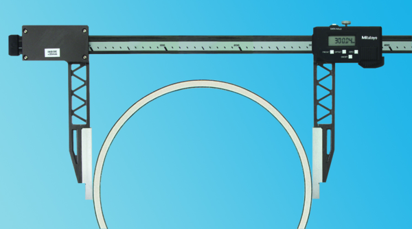 Mitutoyo Digital ABS Carb. Fibre Caliper Long Jaw Inch/Metric, 0-2000mm/0-80", IP66 552-164-10