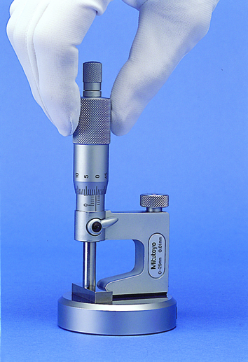 Mitutoyo Digital Interchangeable Anvil Micrometer Inch/Metric, 25-50mm/1-2", IP65 317-352-30
