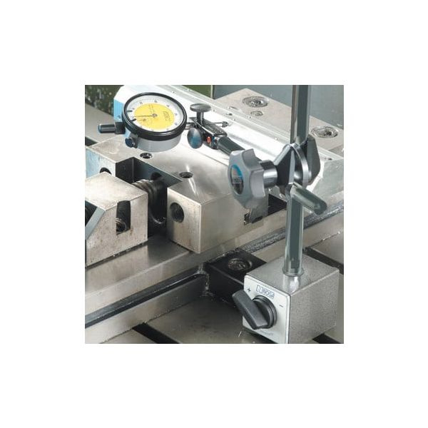 Linea Zero - Sospensione 3 Luci Silver In Metallo Cromato Cm. 60 X 31h 4583 23626 Linea Zero - Sospensione 3 Luci Silver In Metallo Cromato Cm. 60 X 31h 4583 23626