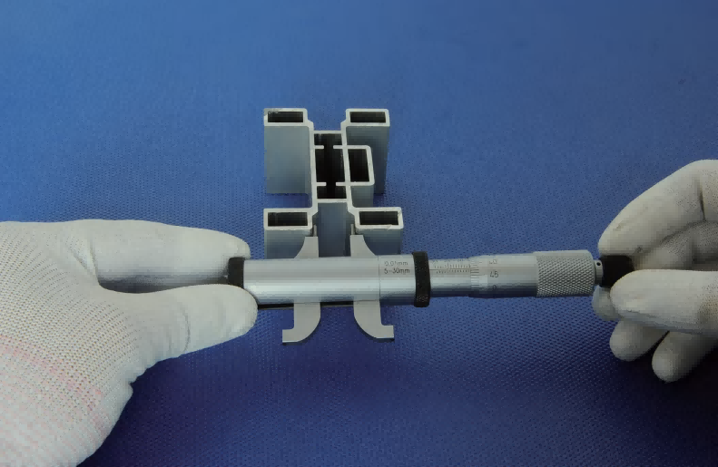 Inspec 306-01-010（5-30mm & 30-55mm） Double head internal micrometer