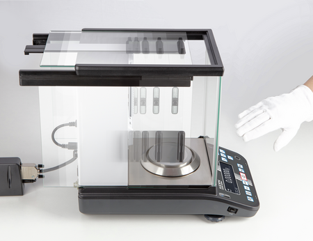 KERN® Analytical Balance ABP 100-5AM, Weighing range 135 g, Readout 0,00001 g
