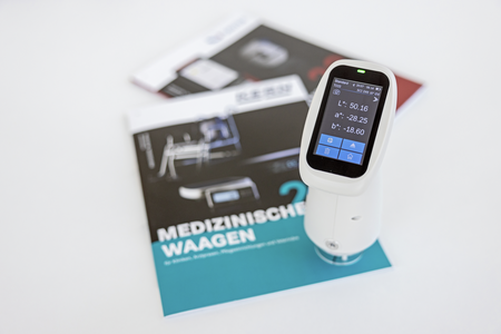 Kern Colour spectrometer JCS 200 Measuring aperture MAV: Ø 8 mm / Ø 10 mm, SAV: Ø 4 mm / Ø 5 mm Observation angle 2°, 10°