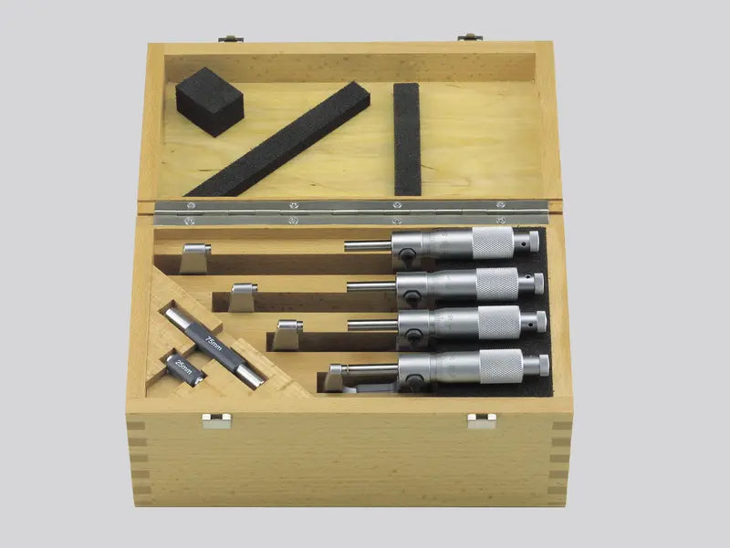 Mahr 4134050 set of outside micrometers 0-100mm Graduation .01mm