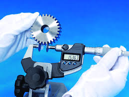 Mitutoyo Digital Disc Micrometer Inch/Metric, 0-1", Non-Rotating Spindle, Disk=20mm 369-350-30 Flat Anvils no Central Recess